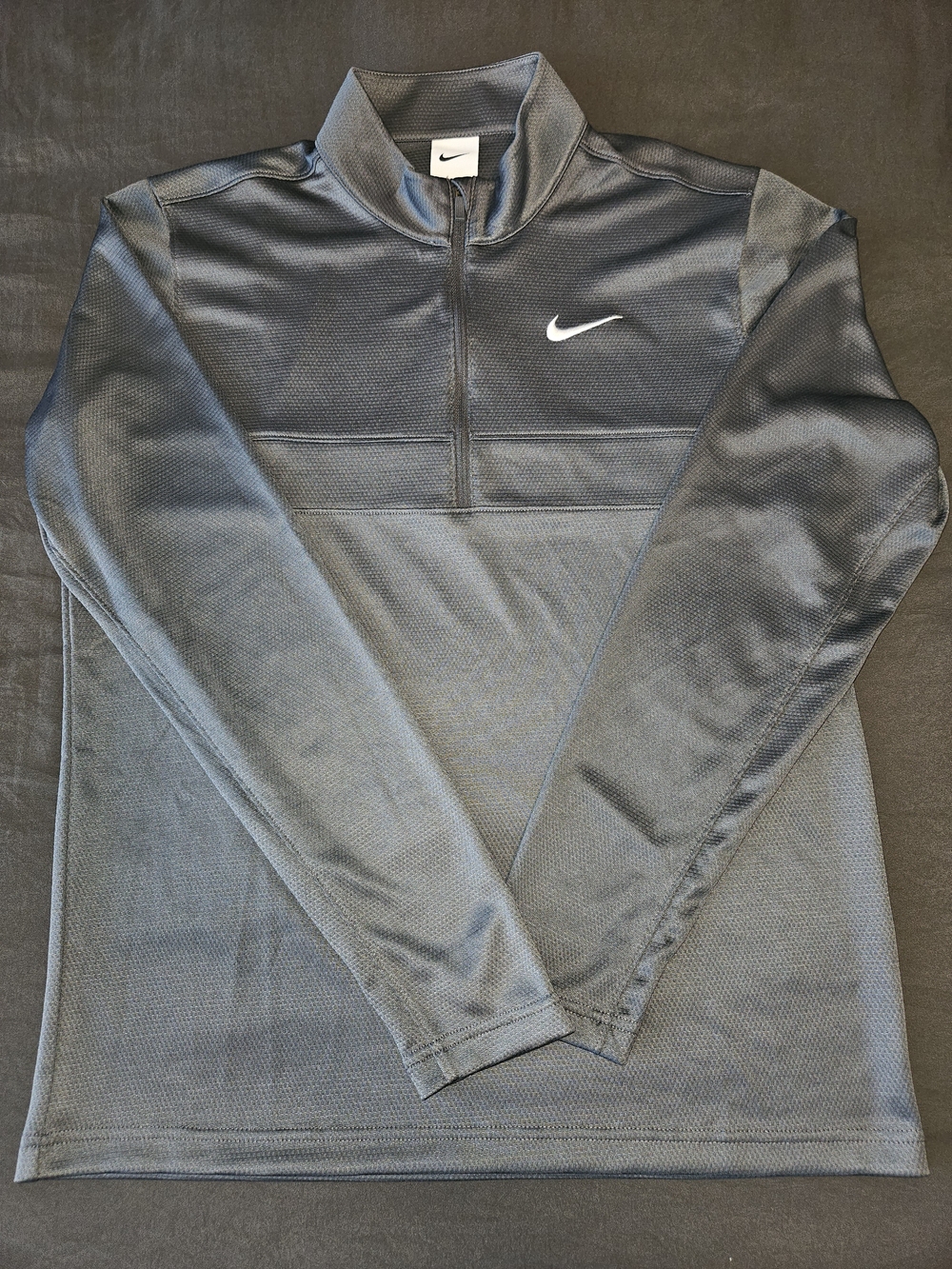 Nike Men’s Gray Long-Sleeve 1/4 Zip Pullover